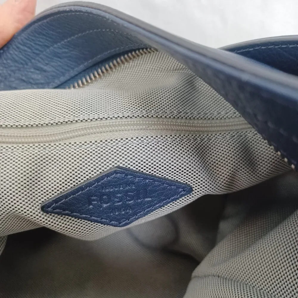 Fossil Bag Navy Blue Leather and Suede Zip Top‎ Hobo Shoulder Bucket Bag